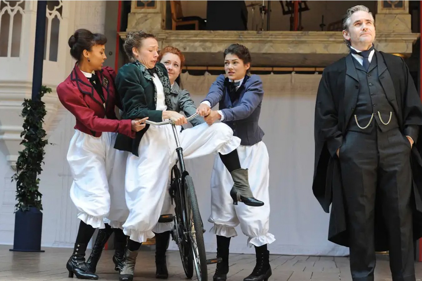 Blue Stockings, Shakespeare's Globe- Photo: Alastair Muir